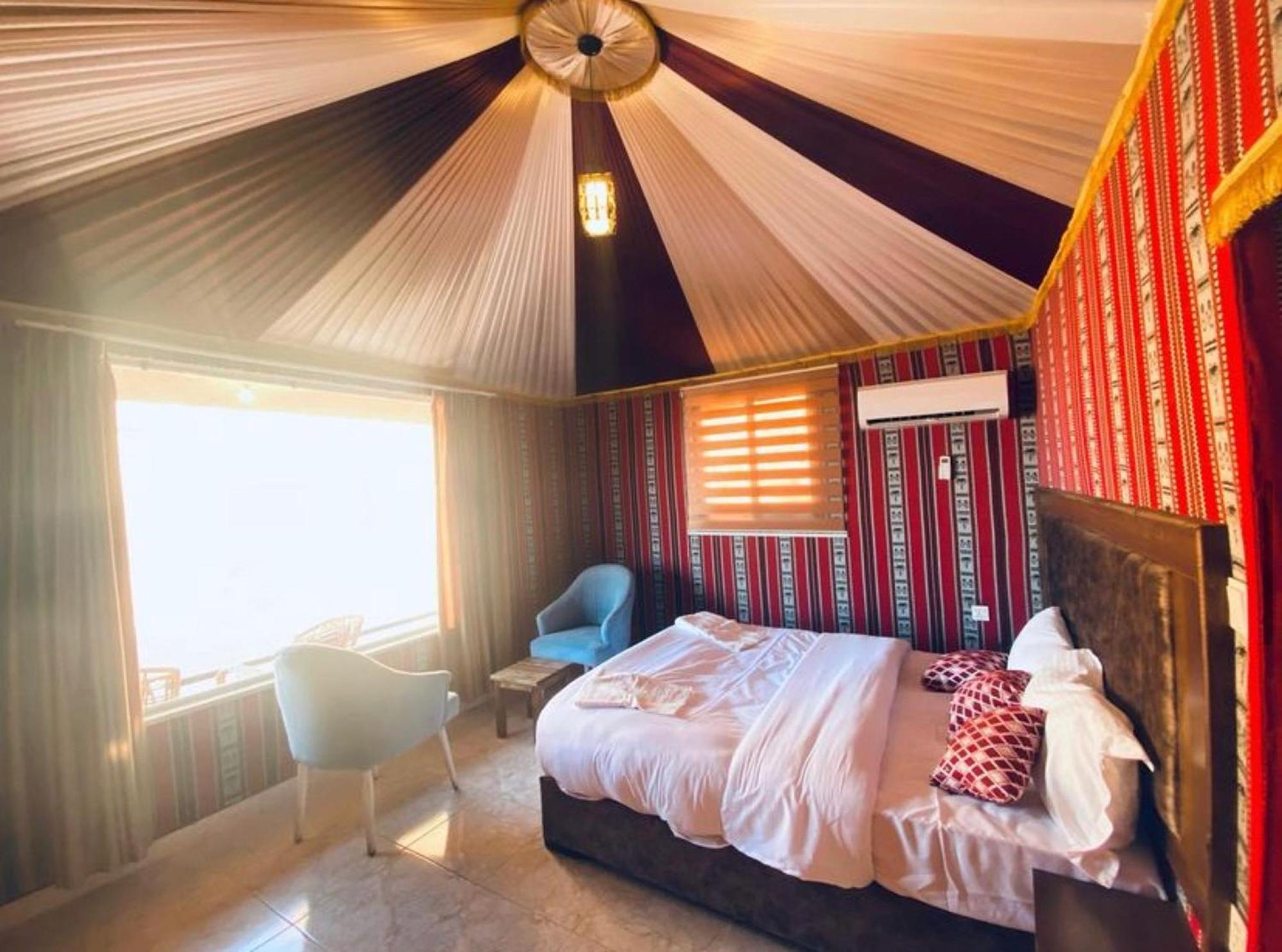 Julia Rum Luxury Camp วาดิรัม ภายนอก รูปภาพ