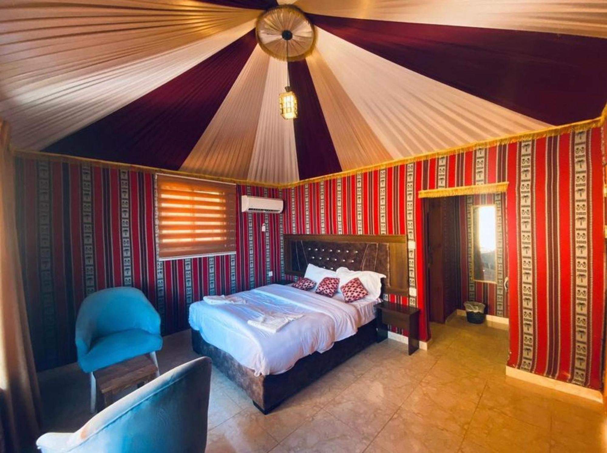 Julia Rum Luxury Camp วาดิรัม ภายนอก รูปภาพ