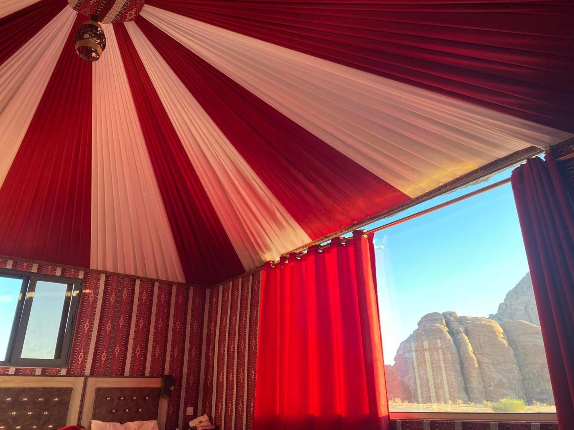 Julia Rum Luxury Camp วาดิรัม ภายนอก รูปภาพ