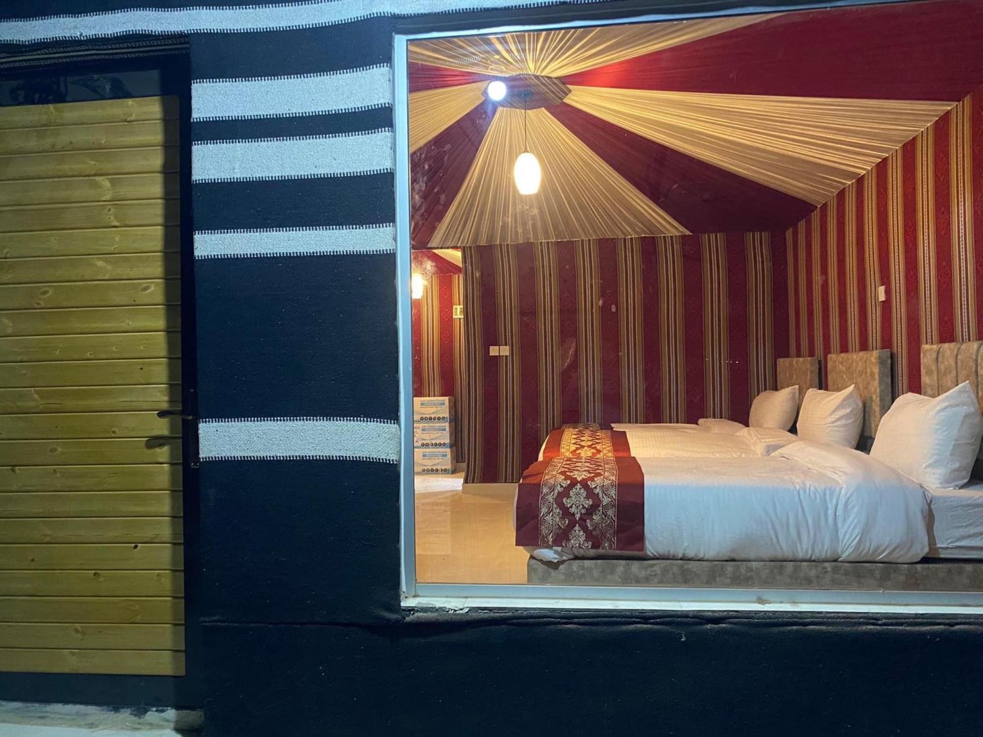 Julia Rum Luxury Camp วาดิรัม ห้อง รูปภาพ