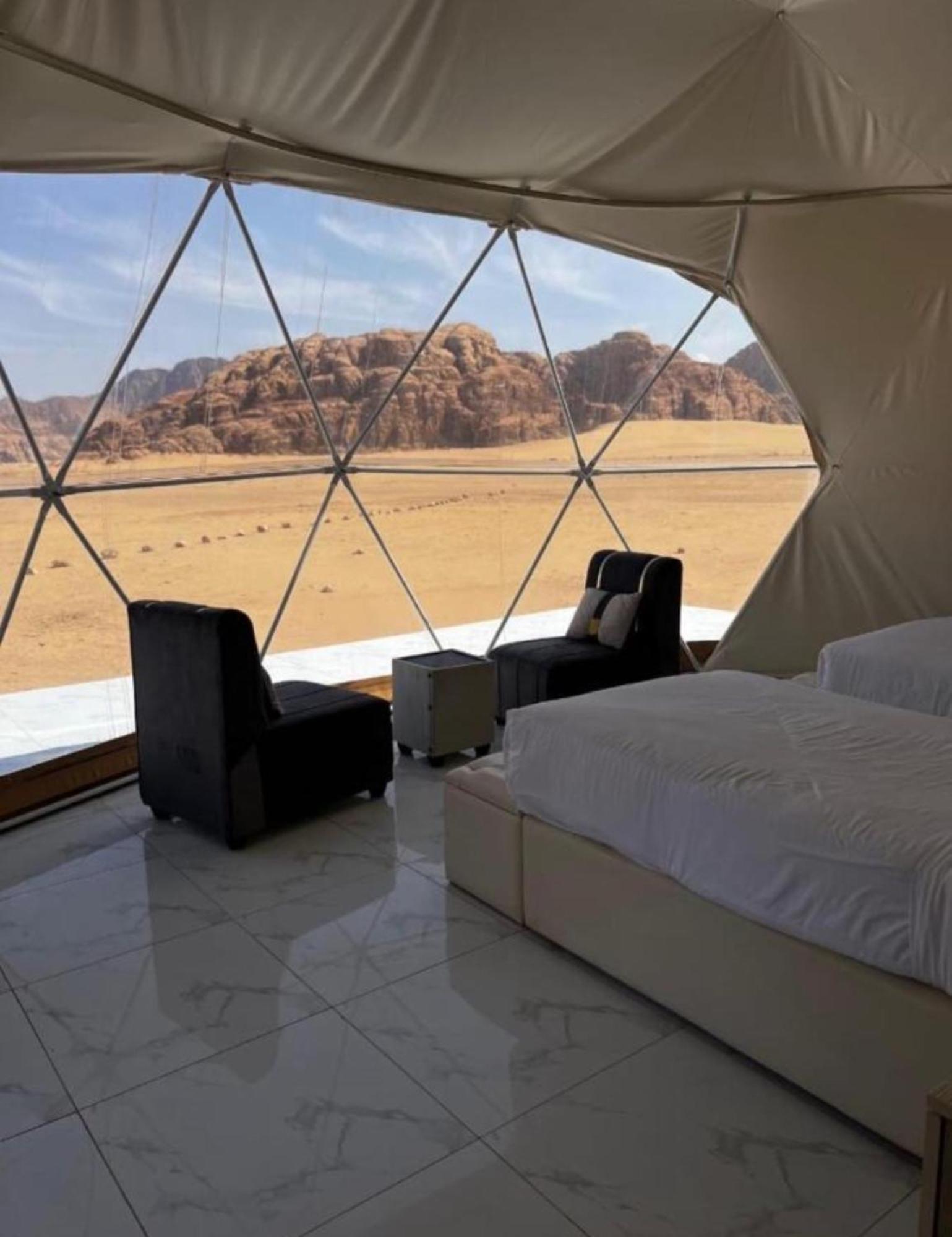 Julia Rum Luxury Camp วาดิรัม ภายนอก รูปภาพ